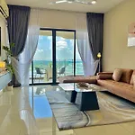 Country Garden Danga Bay Lovell By R9 Homestay