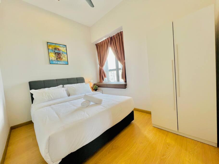 Pangsapuri Country Garden Danga Bay Lovell By R9